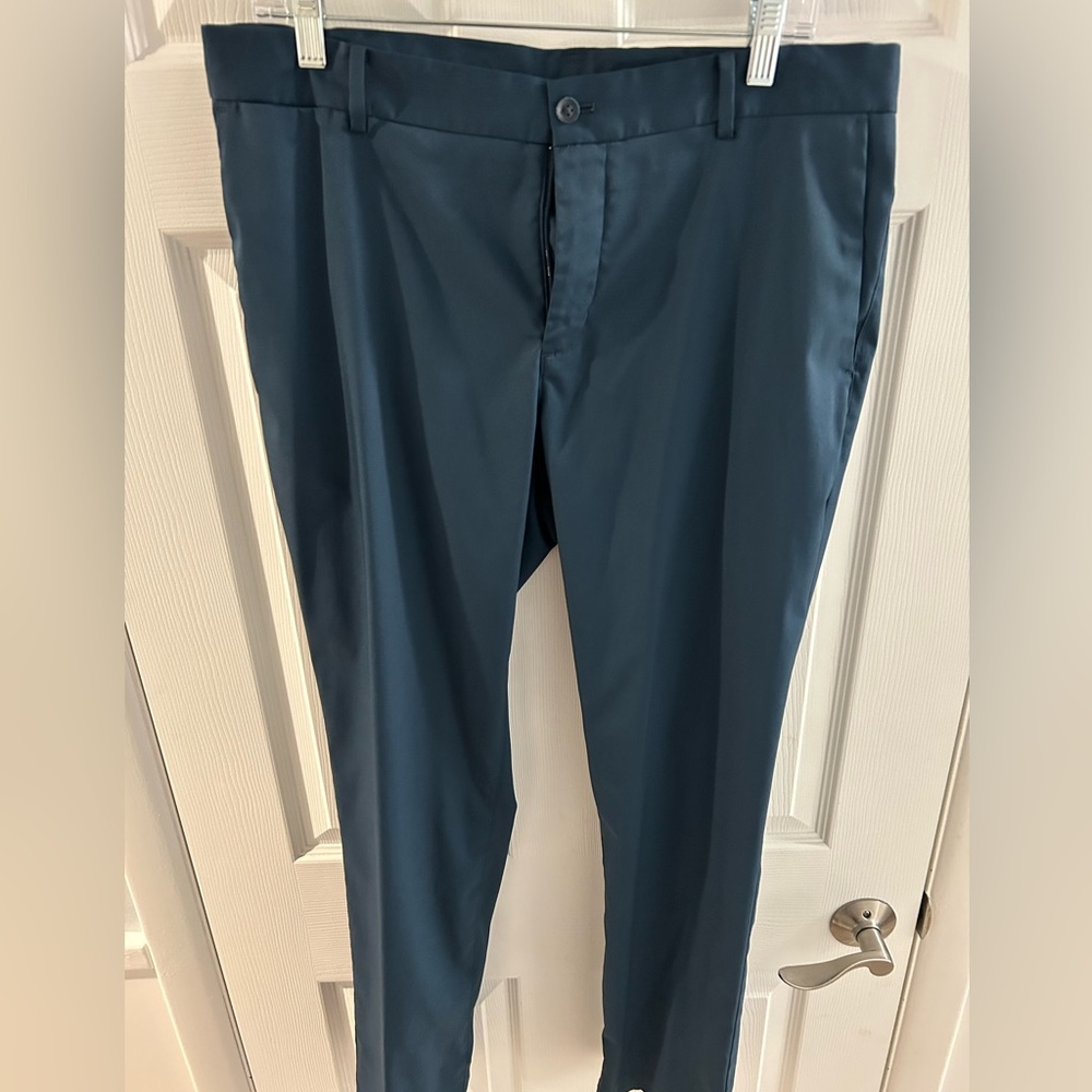 Navy Nike dri fit golf pant